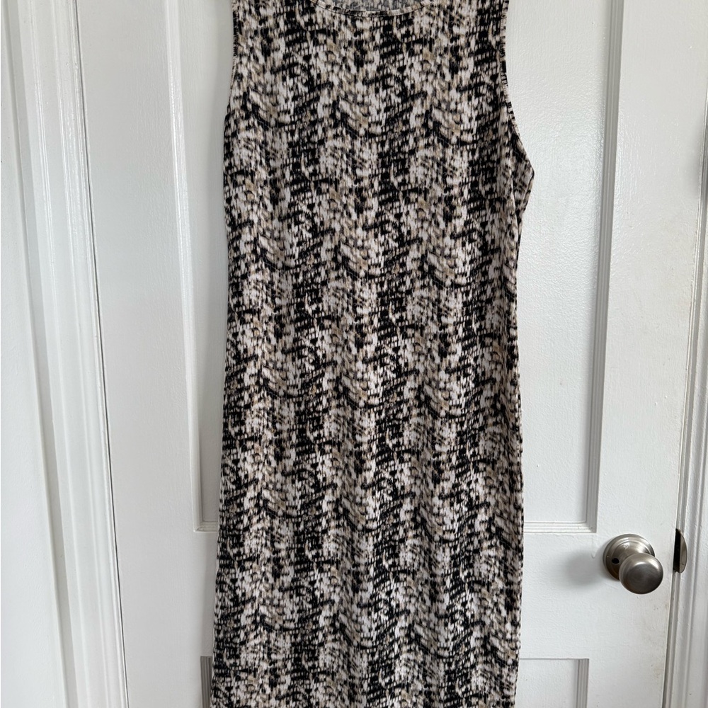 Sleeveless Black, Tan, White Patterned Dress